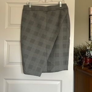 Plaid knee length skirt